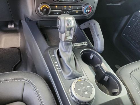 New 2025 Ford Bronco Badlands w/ Sasquatch Package image 7