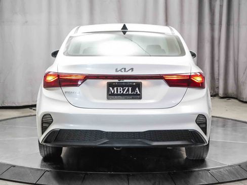 Used 2023 Kia Forte LXS image 7