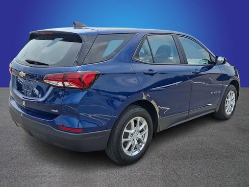 Used 2022 Chevrolet Equinox LS AWD/4WD image 4
