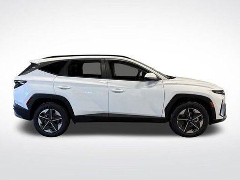 New 2025 Hyundai Tucson SEL image 2