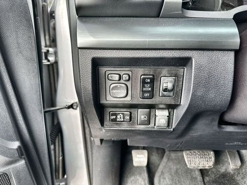 Used 2018 Toyota Tundra Platinum image 18