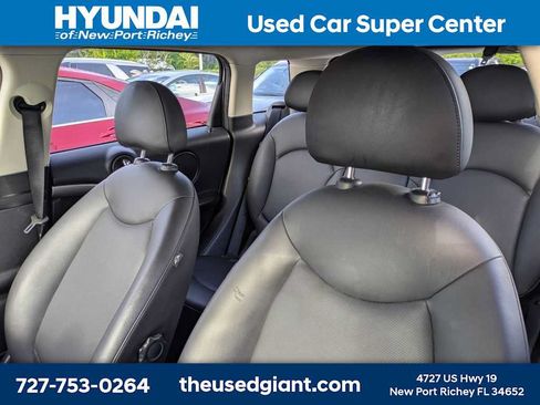 Used 2013 MINI Cooper Countryman FWD image 3