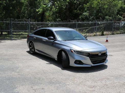 Used 2022 Honda Accord Sport image 7