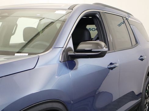 New 2026 Chevrolet Traverse LT w/ Sun and Wheel Package image 11