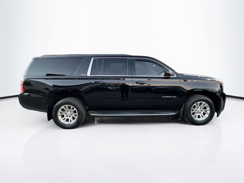 Used 2018 GMC Yukon XL SLE image 8