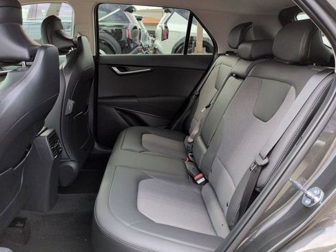 New 2026 Kia Niro EX FWD image 26