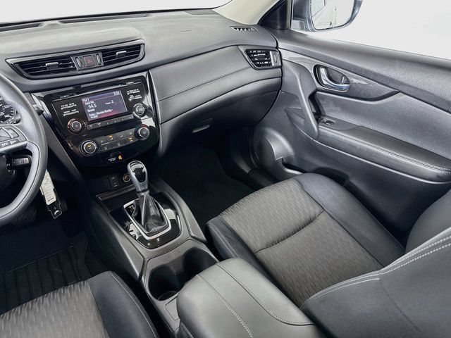 Used 2017 Nissan Rogue S AWD/4WD image 22