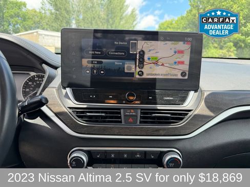 Used 2023 Nissan Altima 2.5 SV w/ SV Premium Package AWD/4WD image 11
