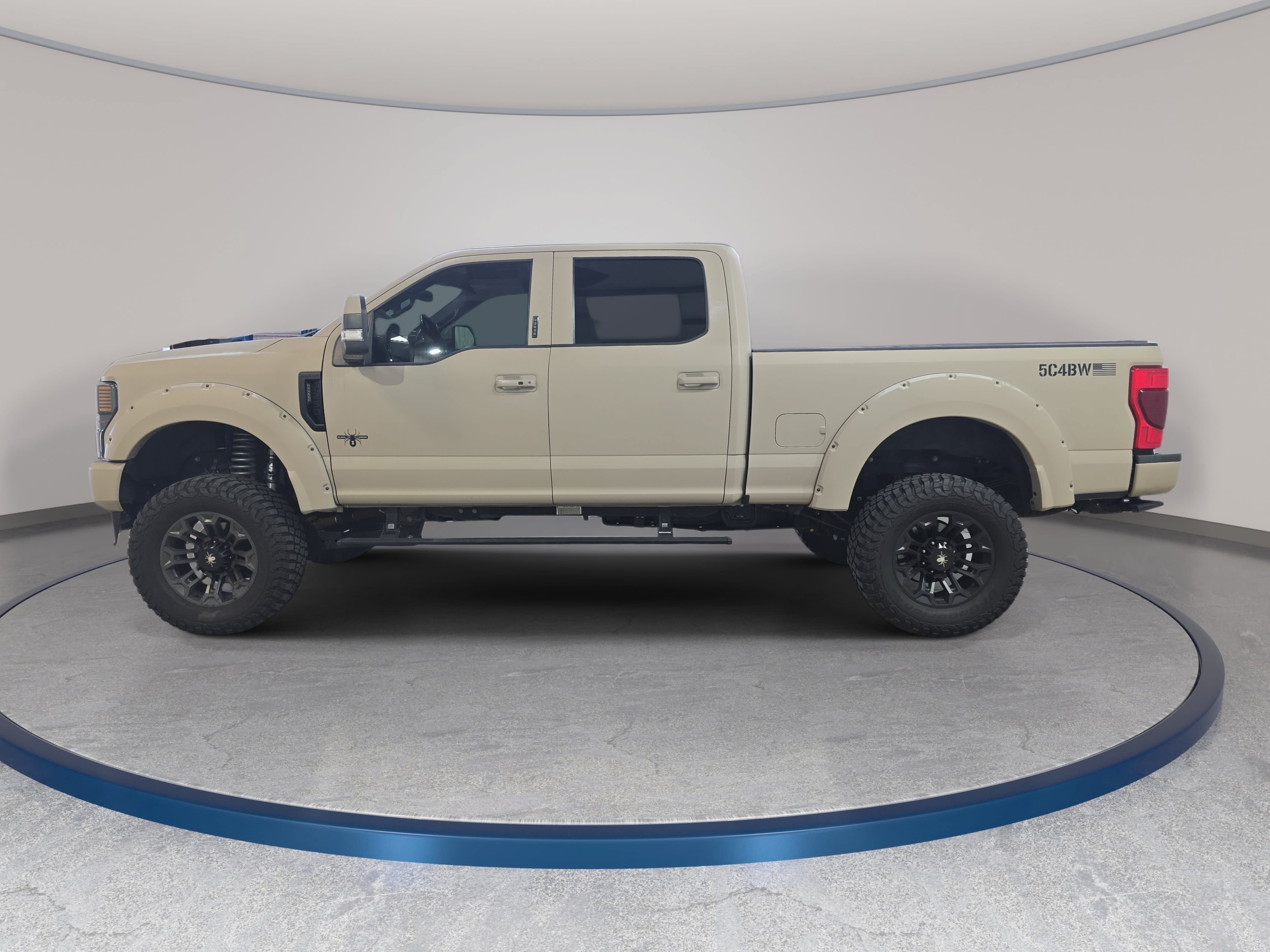 Used 2022 Ford F250 Lariat w/ Black Appearance Package AWD/4WD image 9