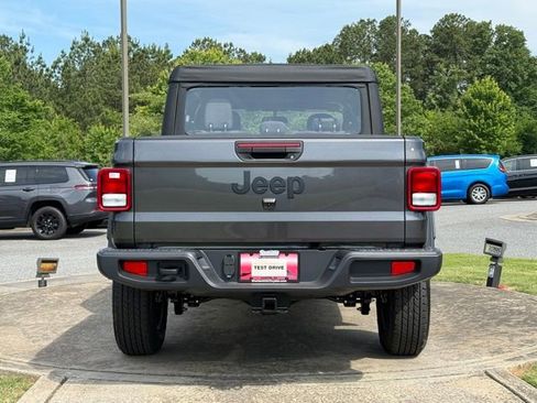 New 2026 Jeep Gladiator Sport AWD/4WD image 7