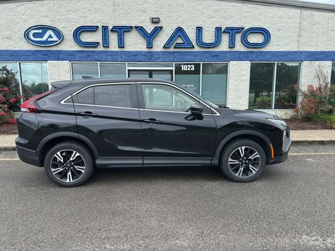 Used 2024 Mitsubishi Eclipse Cross SE AWD/4WD image 3