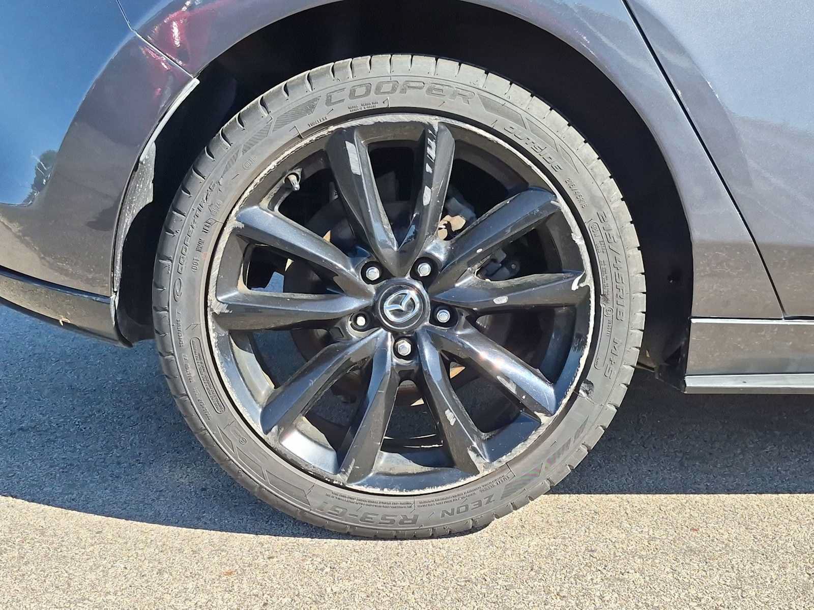 Used 2019 MAZDA MAZDA3 Hatchback w/ Premium Package FWD image 14