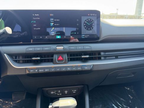 Used 2025 Kia K4 FWD image 17