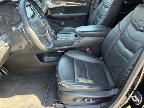 Used 2021 Cadillac XT5 Sportv w/ Platinum Package AWD/4WD image 17