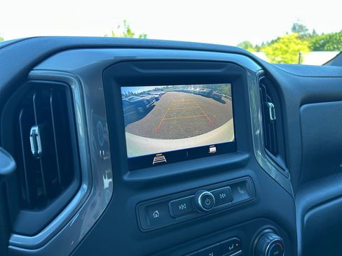 Used 2020 Chevrolet Silverado 1500 Custom w/ Custom 2.7L Value Package AWD/4WD image 17