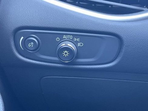 Used 2023 Chevrolet Malibu LT image 28