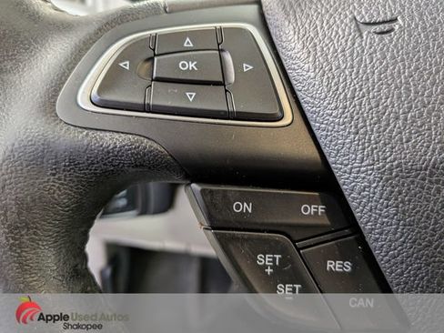 Used 2015 Ford Focus SE w/ SE Cold Weather Package FWD image 25