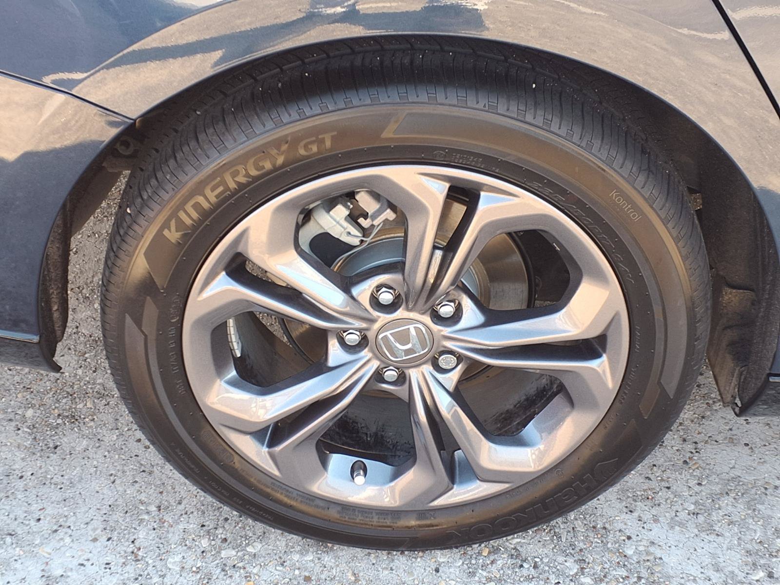 Used 2016 Honda Pilot Touring image 27