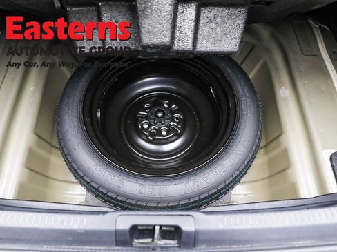 Used 2016 Toyota Camry XLE image 23