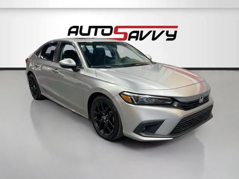 Used 2022 Honda Civic Touring image 1