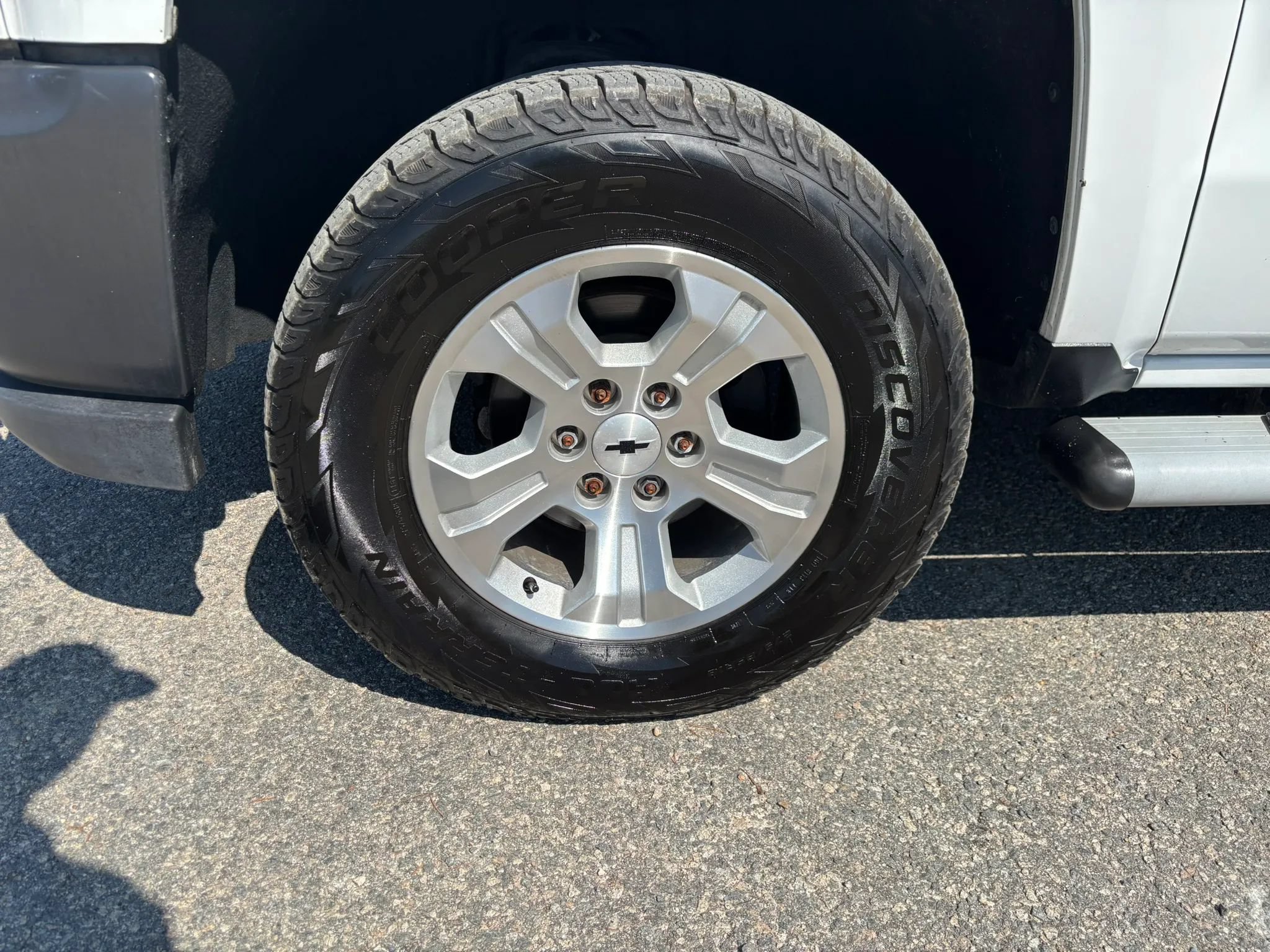 Used 2018 Chevrolet Silverado 1500 W/T w/ WT Convenience Package AWD/4WD image 10