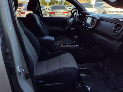 Certified 2023 Toyota Tacoma TRD Off-Road image 25