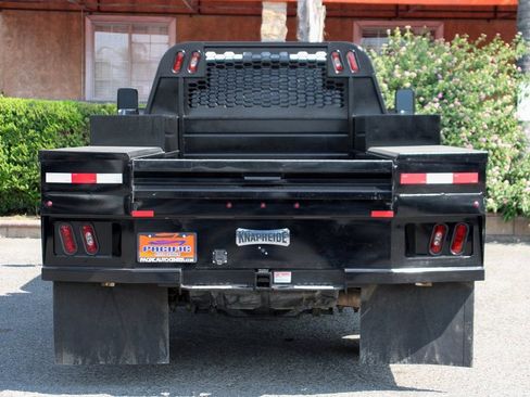 Used 2021 RAM 5500 Tradesman w/ Chrome Appearance Group AWD/4WD image 8