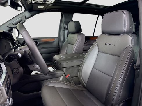 New 2026 GMC Yukon Denali w/ Sun & Power Step Package image 21