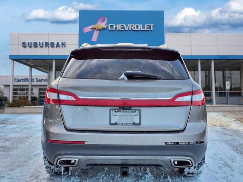 Used 2017 Lincoln MKX Reserve w/ Driver Assistance Package image 6