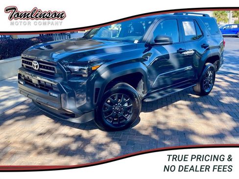 Used 2025 Toyota 4Runner SR5 image 1