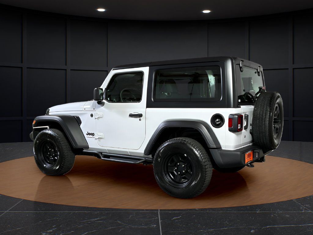 Certified 2022 Jeep Wrangler Sport AWD/4WD image 3