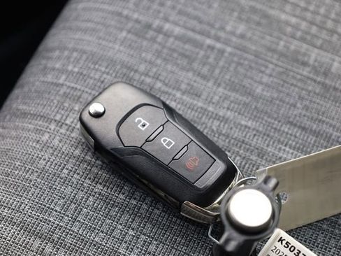 Used 2025 Ford F250 XLT w/ FX4 Off-Road Package image 24