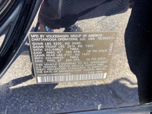 Used 2024 Volkswagen Atlas SE AWD/4WD image 33
