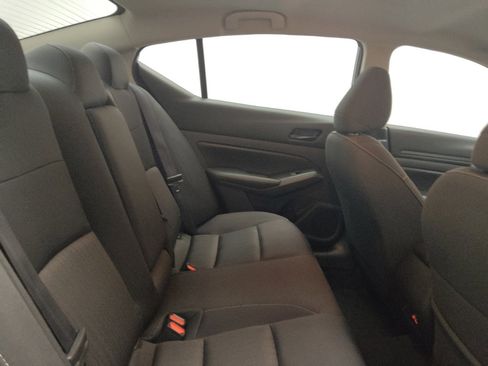 Used 2024 Nissan Altima 2.5 SV image 19