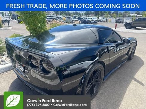 Used 2005 Chevrolet Corvette Coupe w/ Preferred Equipment Group RWD image 5
