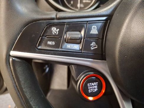 Used 2018 Alfa Romeo Stelvio Ti AWD/4WD image 22