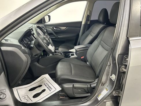 Used 2017 Nissan Rogue S AWD/4WD image 9