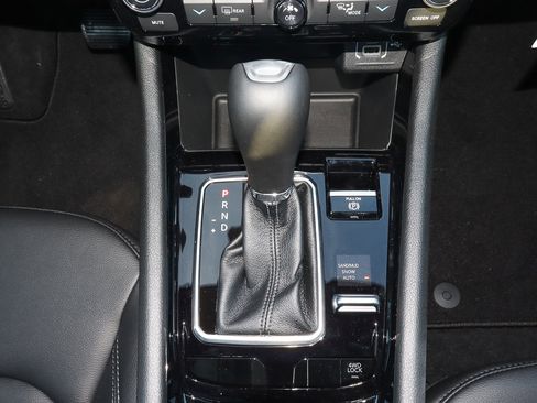 New 2026 Jeep Compass Limited image 18