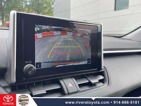 Used 2023 Toyota RAV4 XLE AWD/4WD image 29