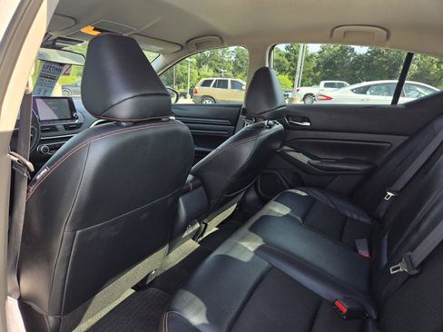 Used 2022 Nissan Altima 2.5 SR FWD image 29