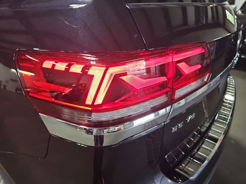 Used 2022 Volkswagen Atlas SE AWD/4WD image 34