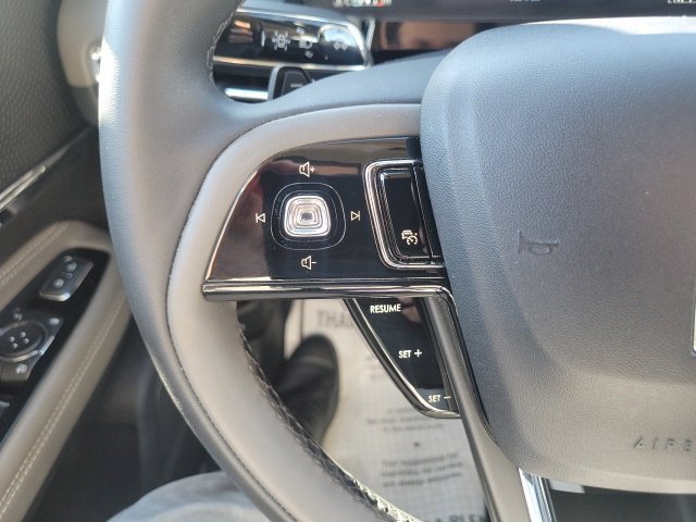 Certified 2024 Lincoln Corsair AWD image 32