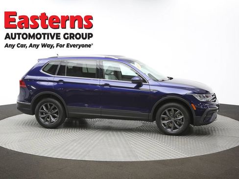 Used 2022 Volkswagen Tiguan SE image 44