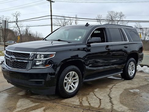 Used 2018 Chevrolet Tahoe LT image 3