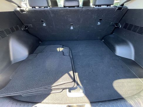Used 2025 Kia Seltos S FWD image 33