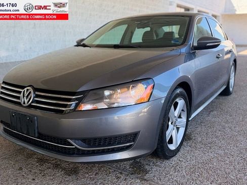Used 2012 Volkswagen Passat 2.5 SE FWD image 1
