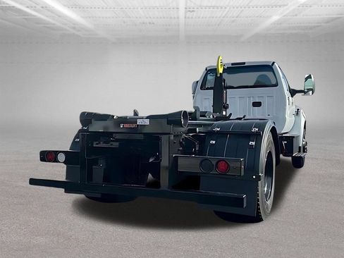 New 2026 Ford F750 2WD Regular Cab Super Duty image 9