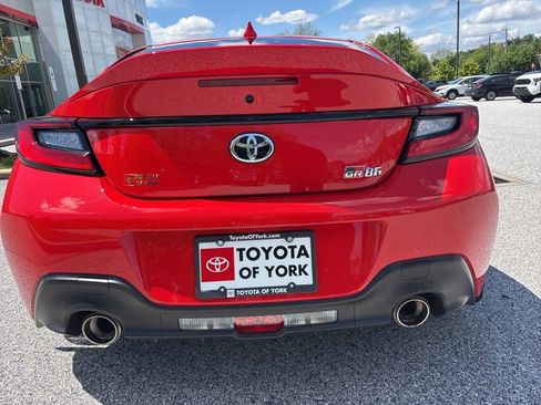 Used 2024 Toyota GR86 Premium RWD image 4