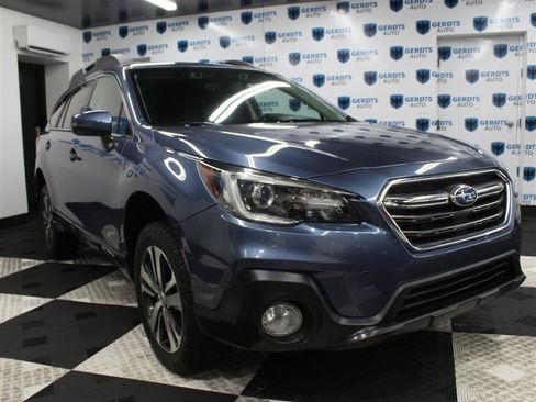 Used 2018 Subaru Outback 2.5i Limited AWD/4WD image 5
