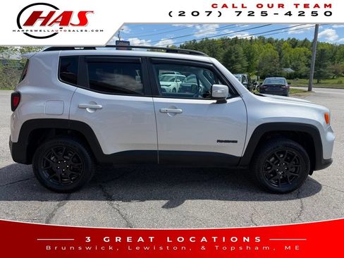 Used 2020 Jeep Renegade Altitude AWD/4WD image 7